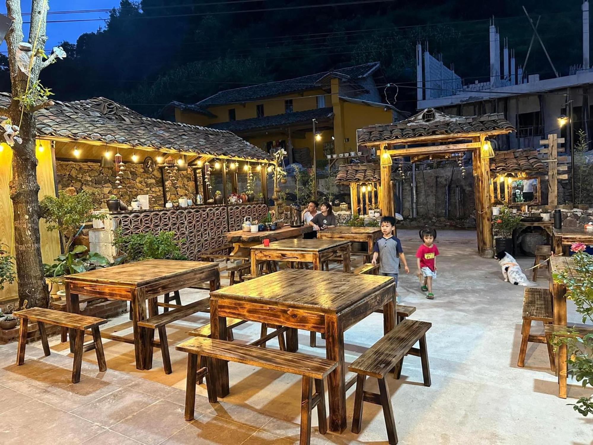 Khoi Homestay And Restaurant Loung Co Exterior photo